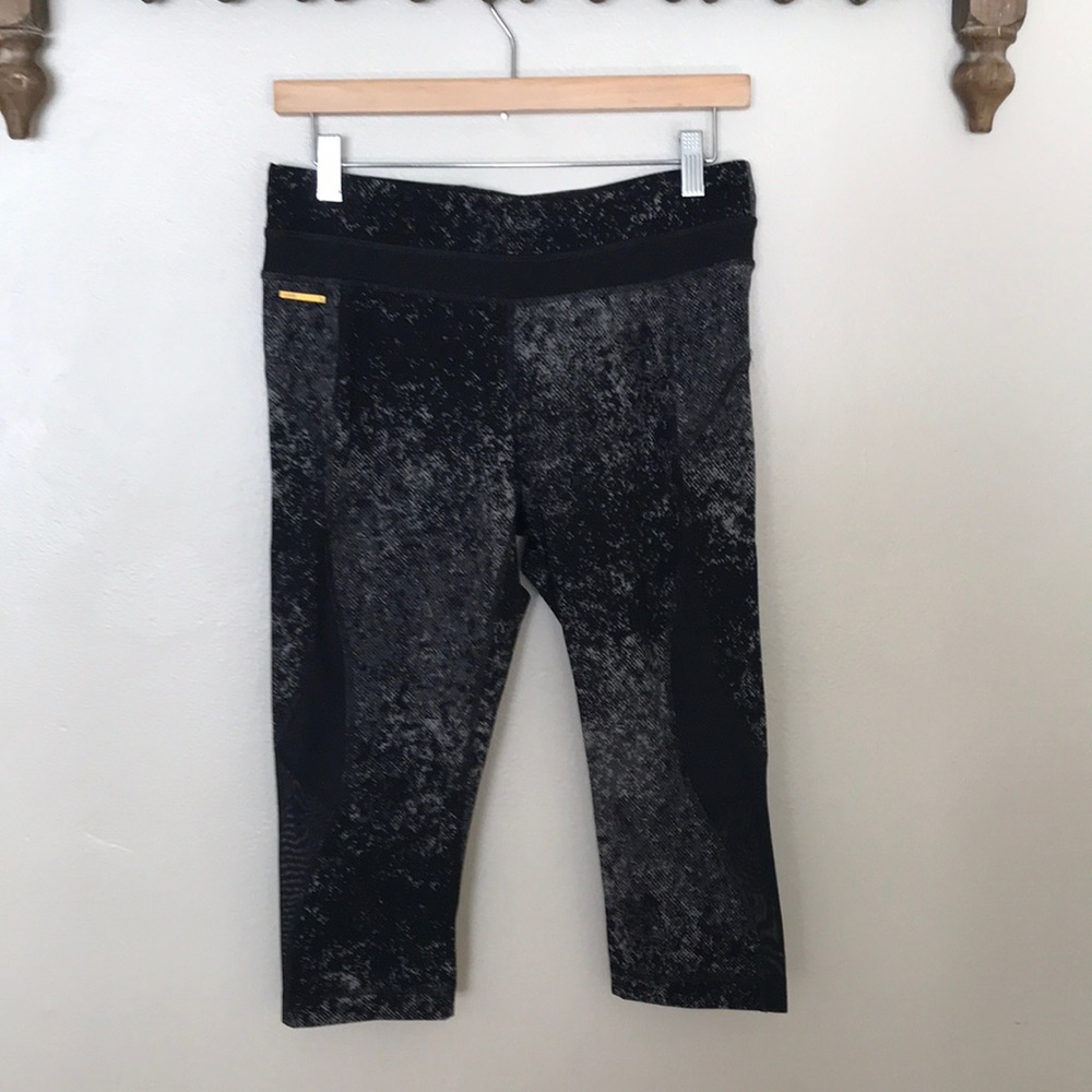 Like New Lole Workout‎ Capri. Medium